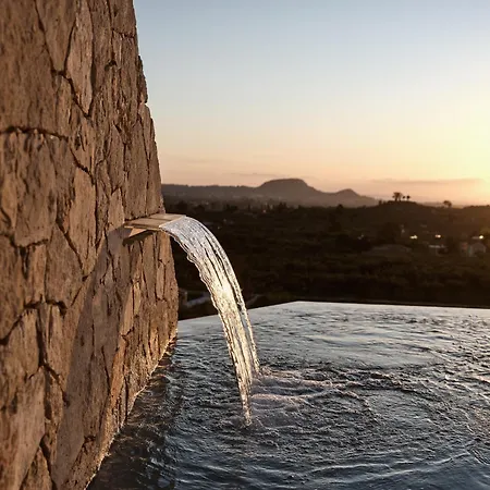 Domus Terrae * Romírion